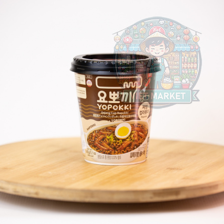 YOUNG PONG Instantné ryžové koláčiky Yopokki s príchuťou Jjajang v poháriku 145g