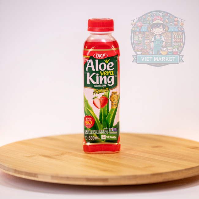 OKF ALOE VERA KING Nealkoholický nesýtený nápoj s jahodovou príchuťou a kúskami dužiny aloe vera 500ml