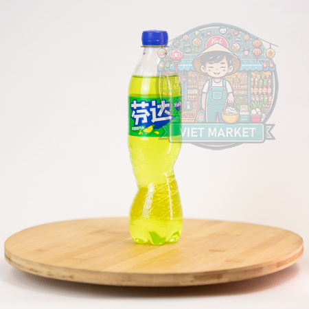 FANTA Nealkoholický sýtený nápoj s príchuťou jablko 500ml